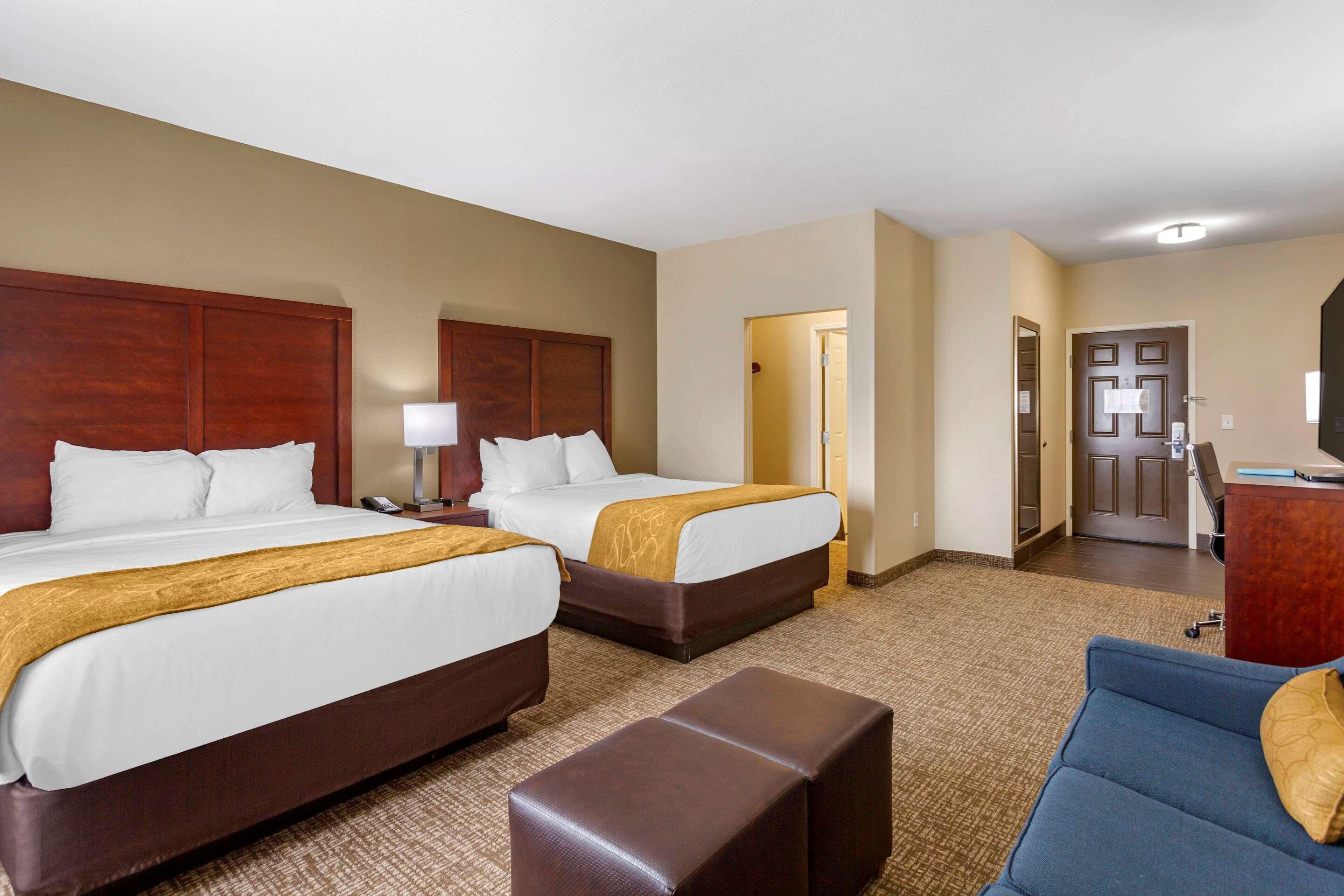 Comfort Suites Кларксвилл Экстерьер фото