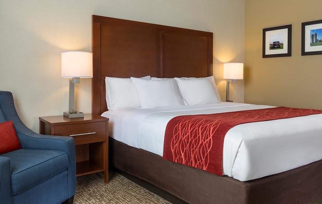 Comfort Suites Кларксвилл Экстерьер фото