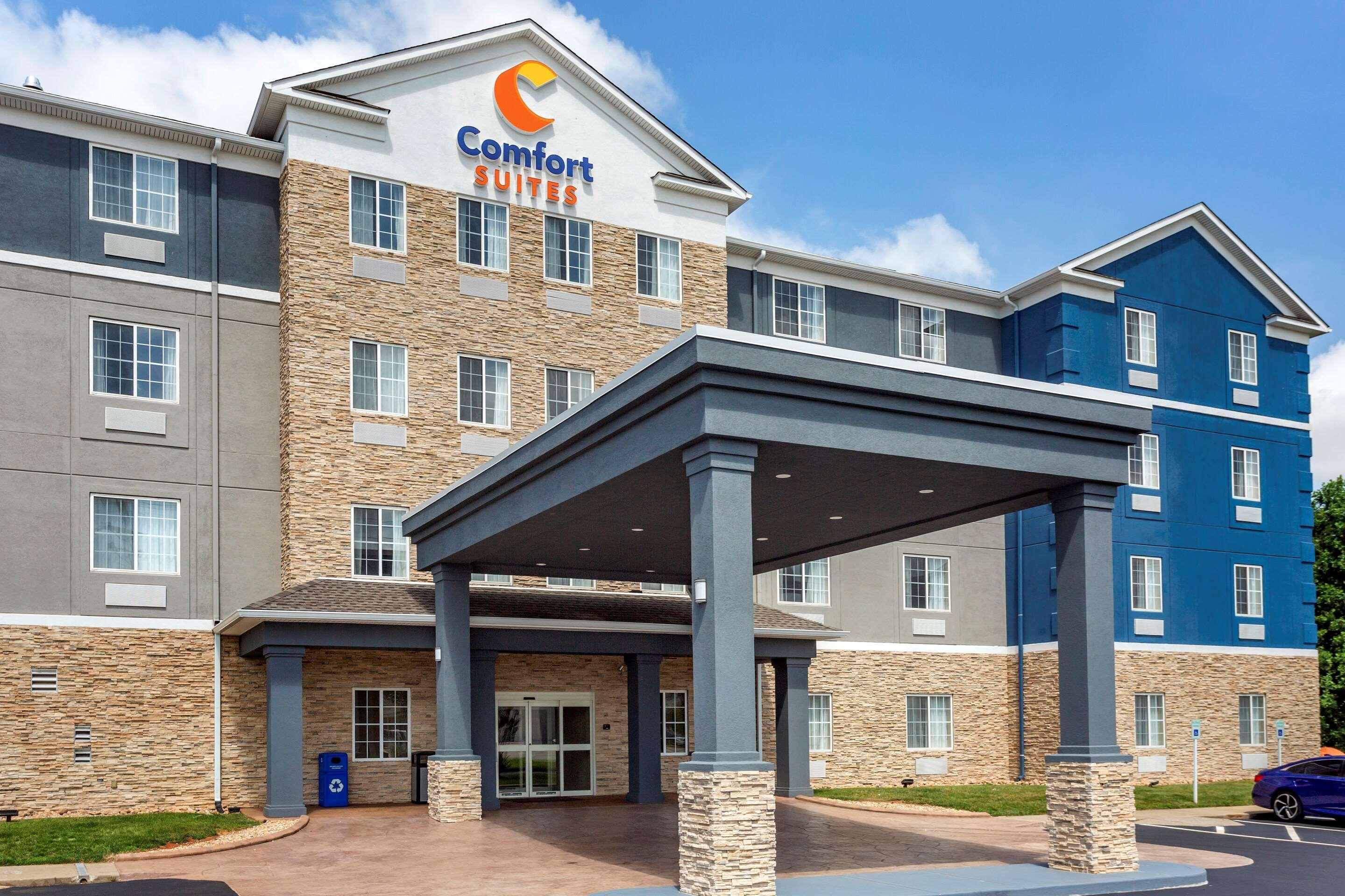 Comfort Suites Кларксвилл Экстерьер фото
