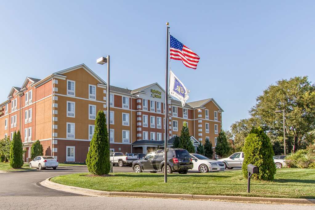 Comfort Suites Кларксвилл Экстерьер фото